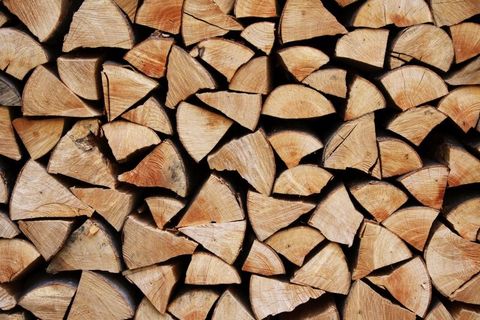 Gestapeltes Holz