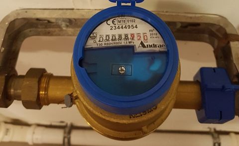 Wasserzähler - bitte nur die schwarzen Ziffern ablesen